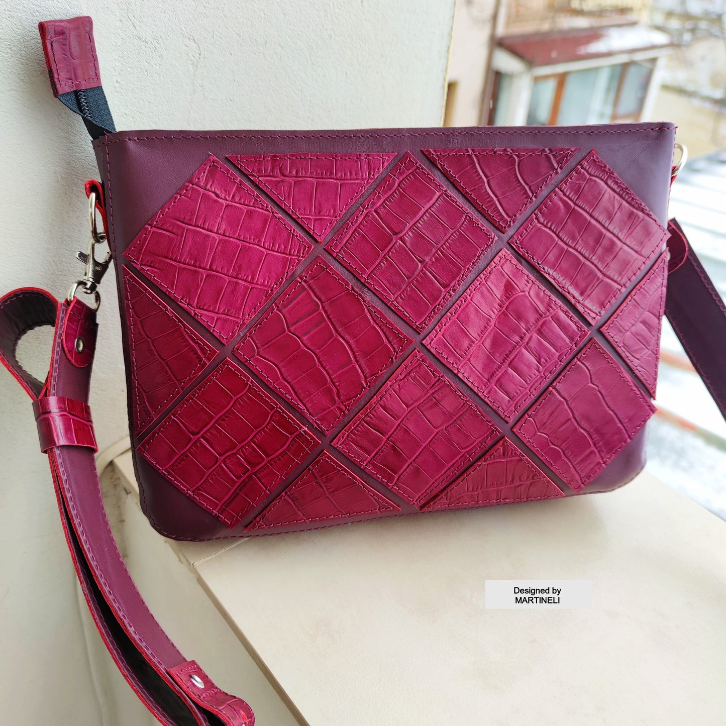 Red Leather Shoulder Bag Luxury Elegant Crocodile Print bag