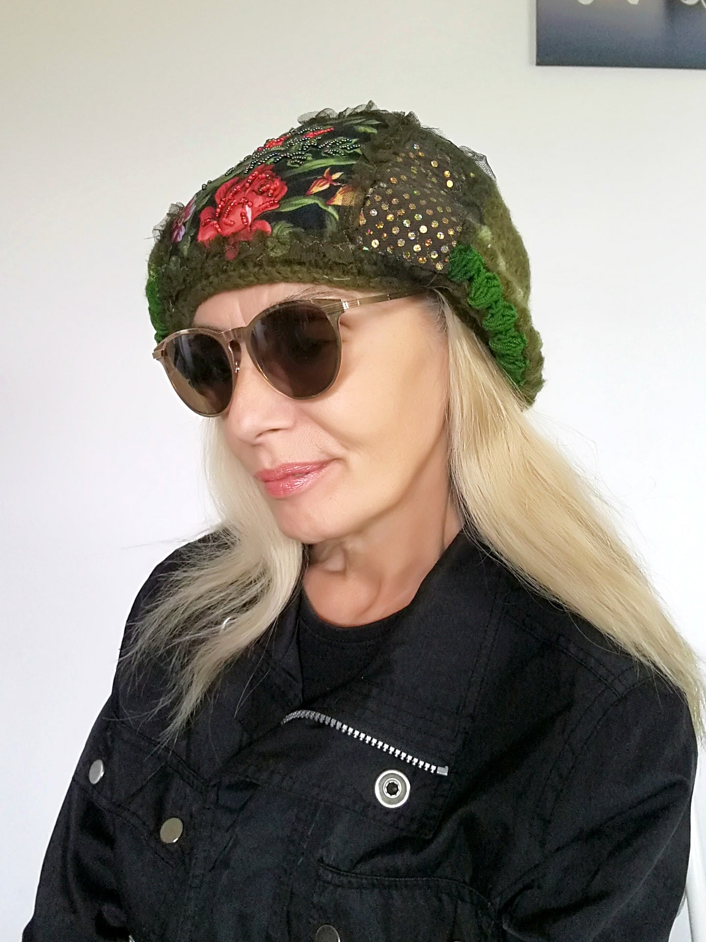 Green Wool Beanie Hat for Women Floral Embroidered Warm Slouchy Beanie