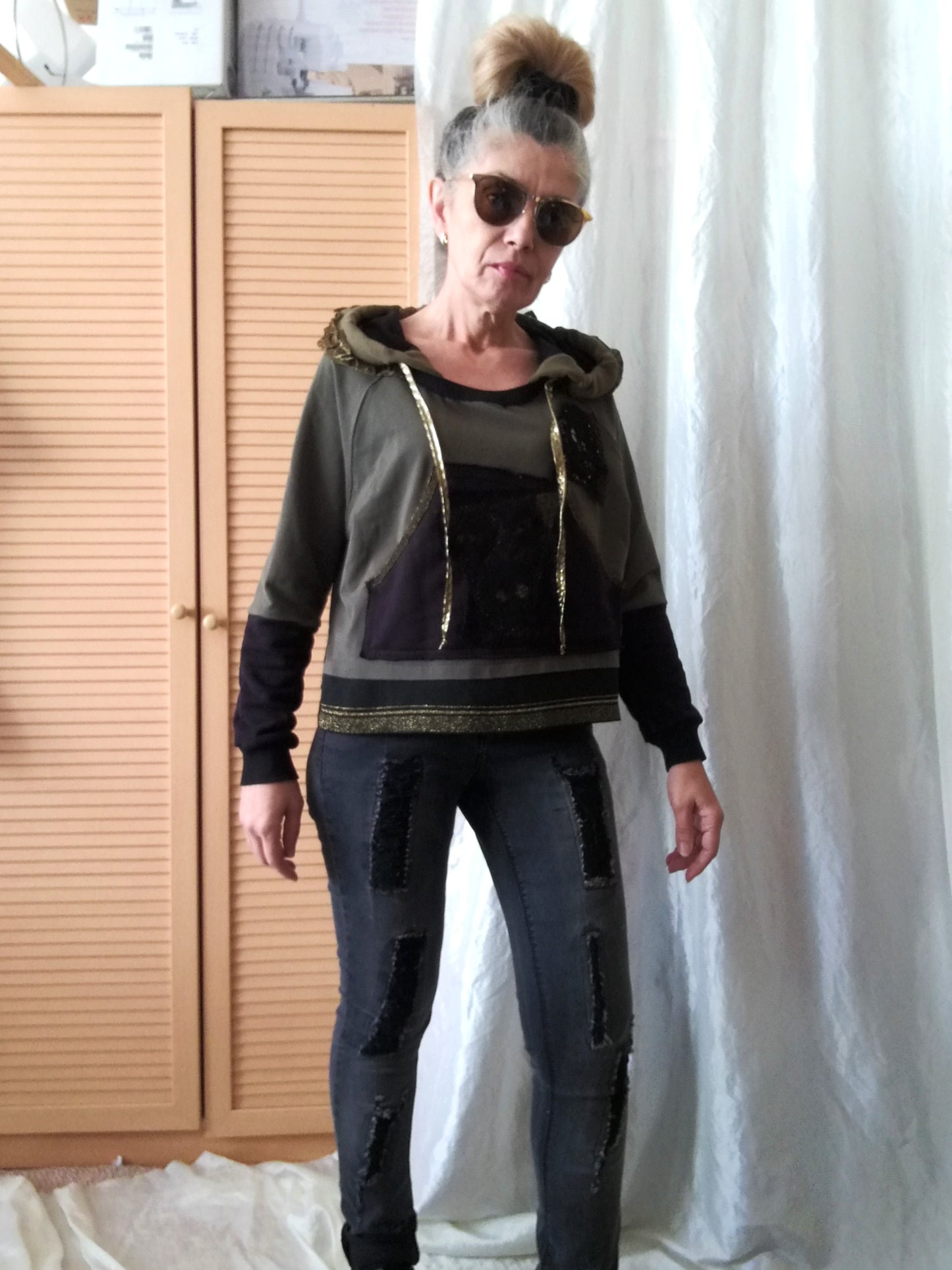 Khaki Hooded Sweatshirt,XL Women`s Hoodie with Skulls