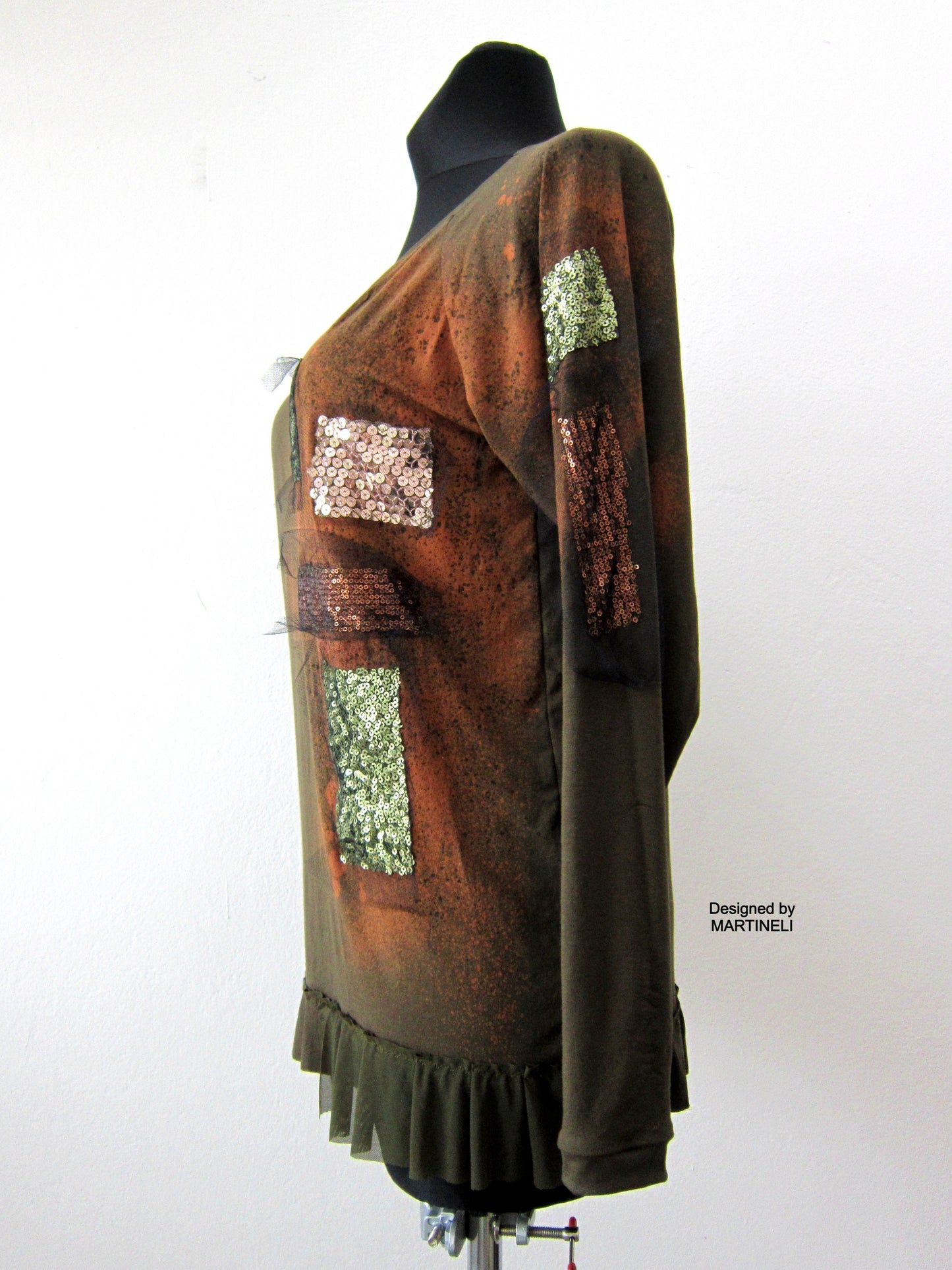 Khaki Green Embroidered Top,M Casual Woman Top
