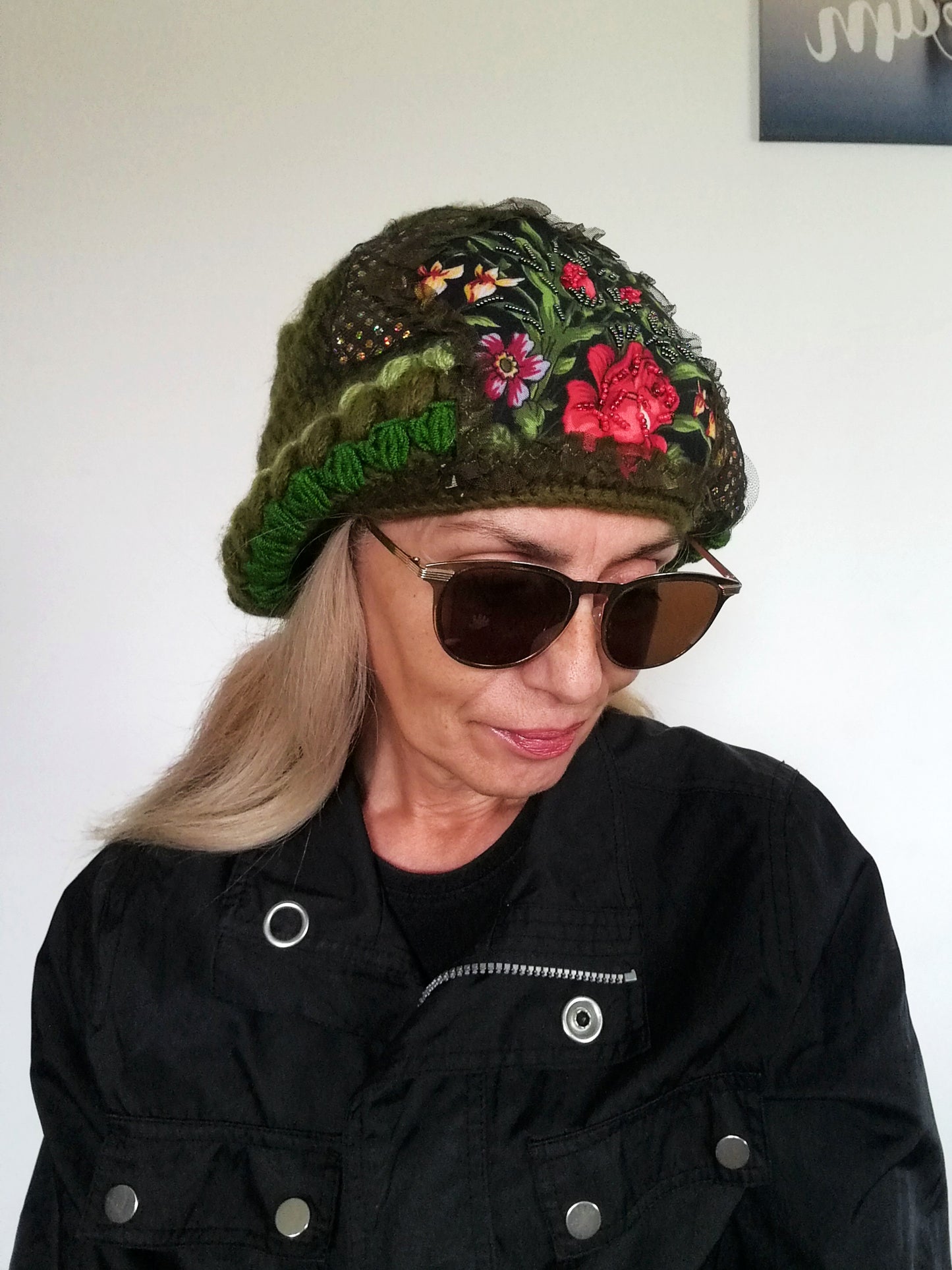 Green Wool Beanie Hat for Women Floral Embroidered Warm Slouchy Beanie